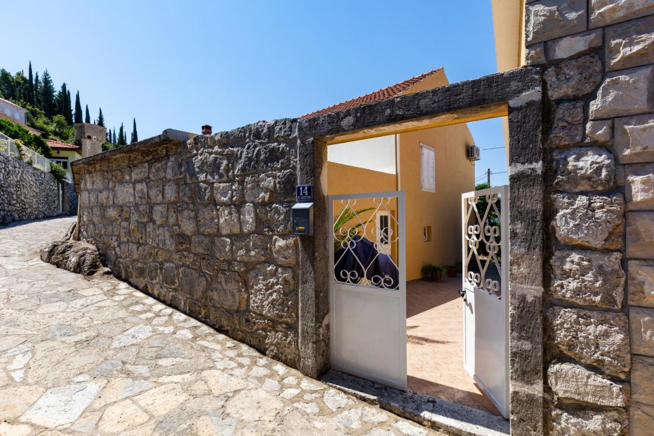 Apartment Pod Nespolom تريستينو المظهر الخارجي الصورة