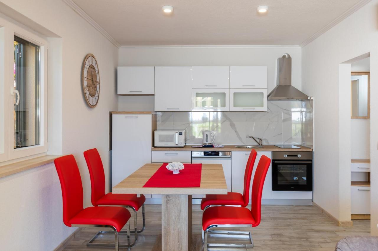 Apartment Pod Nespolom تريستينو المظهر الخارجي الصورة