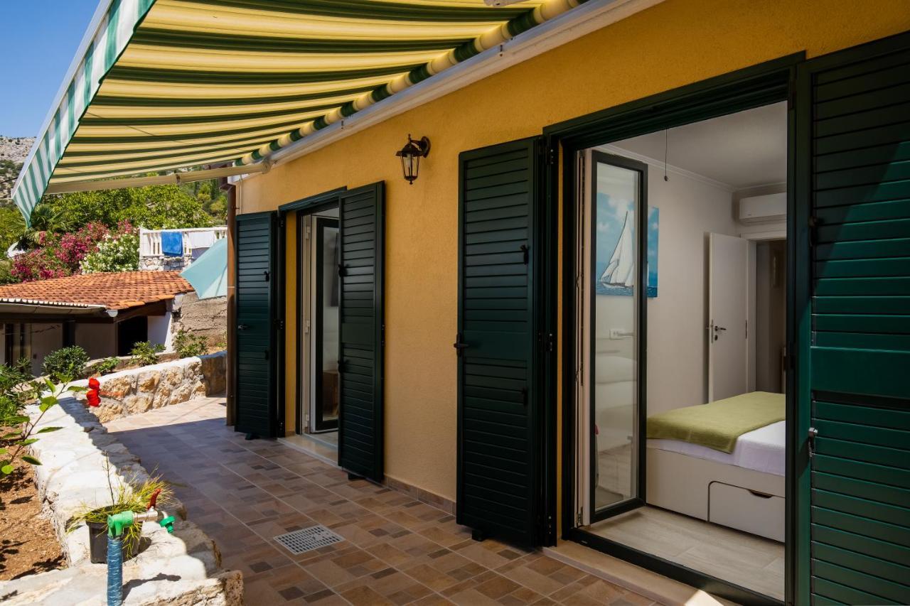 Apartment Pod Nespolom تريستينو المظهر الخارجي الصورة